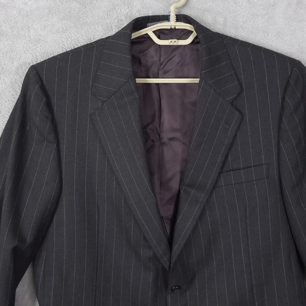 Hickey Freeman Blazer Mens 38R Gray Pinstripe Wool Loro Piana Super 120s USA